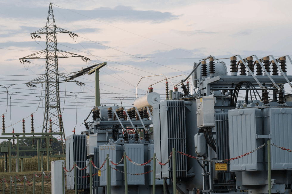 Pakistan's power supply at risk as RLNG shortages threaten 5 GW of generation capacity